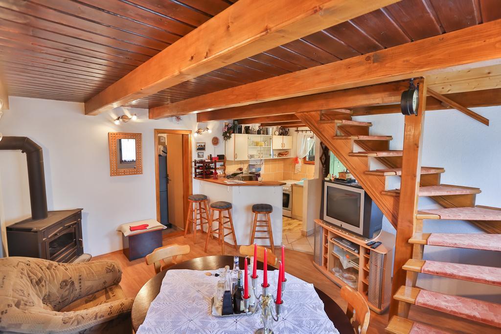 Holiday Home Trzan Josipdol Esterno foto